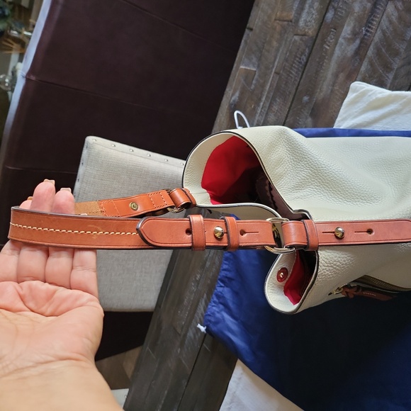 DOONEY & BOURKE Pebble Bag - Picture 3 of 14